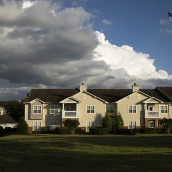 Row of suburban multifamily homes.