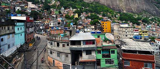 rocinha_road_2010.jpg